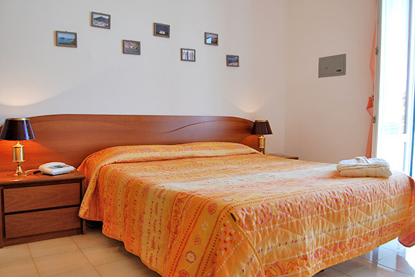HOTEL TERME ROSALEO - Casamicciola Terme In prestigiosa villa borbonica