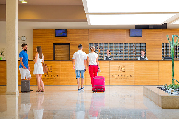 HOTEL JADRAN - Njivice Di fronte al mare, sull'Isola di krk