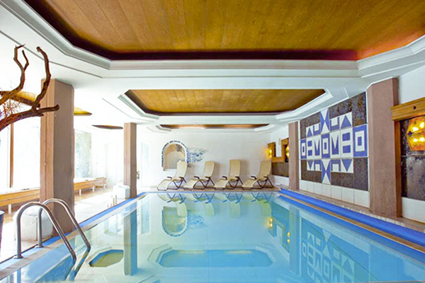 MOUNTAIN LAKE HOTEL VERNAGT - Senales Puro relax, sulle sponde del lago