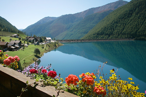 MOUNTAIN LAKE HOTEL VERNAGT - Senales Puro relax, sulle sponde del lago