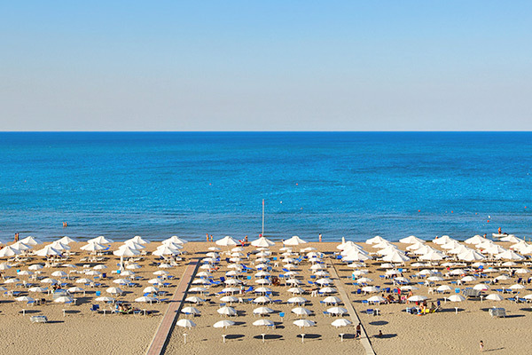 GRAND HOTEL TERME - Margherita di Savoia Fronte mare sul Gargano