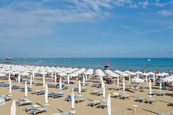 HOTEL STIEFEL - Lignano Sabbiadoro Semplice ed essenziale, a 220 metri dal mare