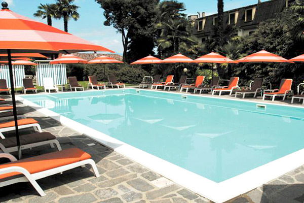 HOTEL VILLA PARADISO - Meina In villa dell'800, fronte lago