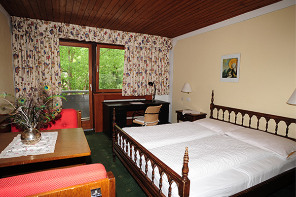 HOTEL PENSION TIROLER ADLER - Lutago Valle Aurina low cost