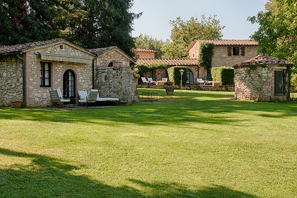 HOTEL BORGO SAN LUIGI - Monteriggioni Atmosfera suggestiva in un borgo del '600