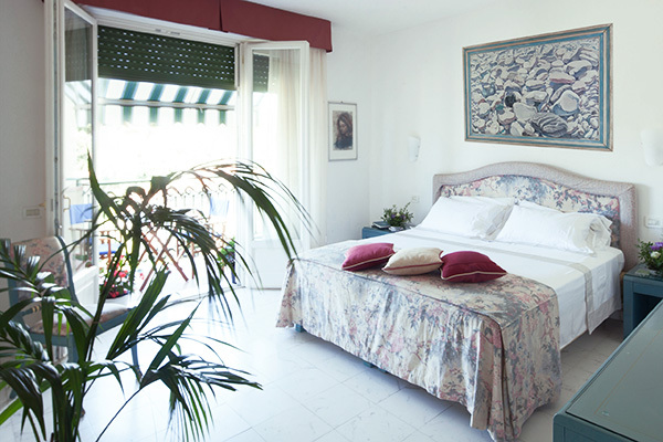 HOTEL PRESIDENT - Forte dei Marmi Elegante hotel immerso nel verde