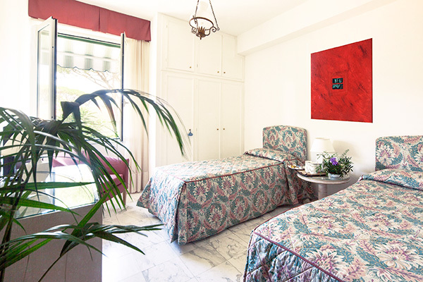 HOTEL PRESIDENT - Forte dei Marmi Elegante hotel immerso nel verde