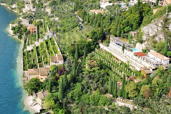 HOTEL VILLA DIRCE - Limone sul Garda Spettacolare panorama sulle sponde del Garda