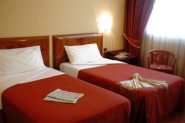MONTRESOR HOTEL TOWER 4* - Bussolengo (VR) Ottima posizione, con Gardaland