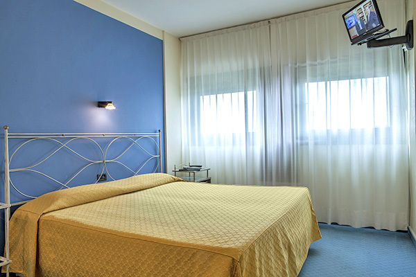 HOTEL SACCARDI & SPA - Caselle di Sommacampagna 4* in posizione strategica