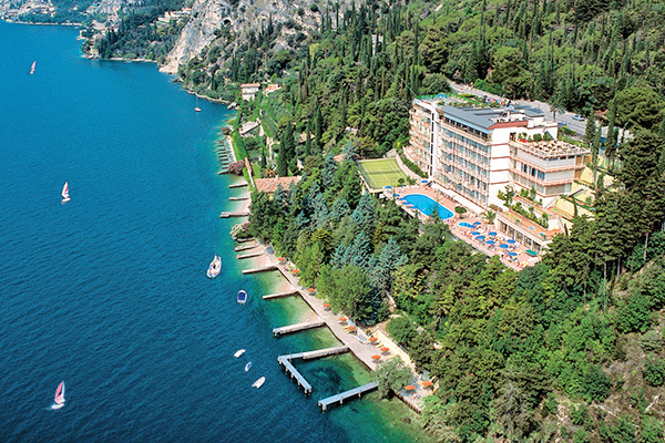 HOTEL PANORAMA - Limone sul Garda 4* in posizione panoramica, vista lago