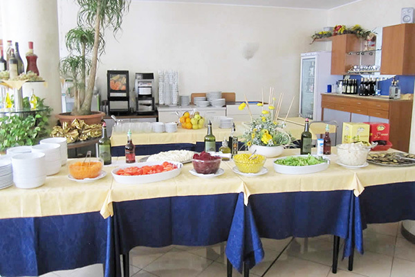 HOTEL SOLE - Diano Marina 3* fronte mare, spiaggia privata