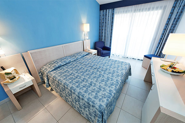 HOTEL CLUB BAJA BIANCA 4* - San Teodoro (OT) Affacciato sulle spiagge di Salina Bamba e Cala Brandinchi