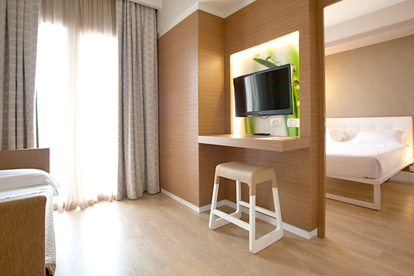 HOTEL OXYGEN - Rimini Per famiglie, moderno e confortevole