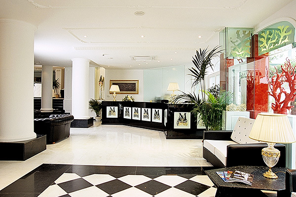 M GLAMOUR HOTEL - Gabicce Mare Elegante 4* in centro a Gabicce Mare