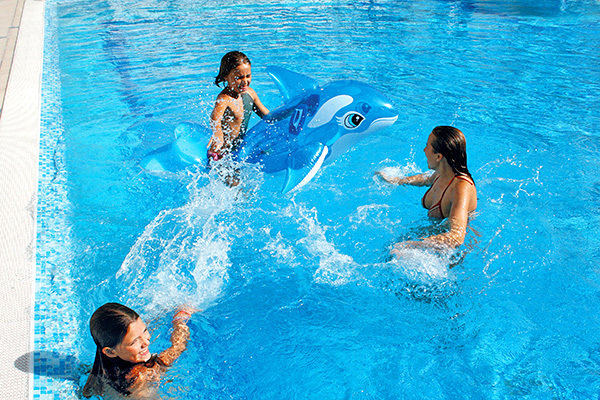 HOTEL SALUS - Lido di Jesolo In centro, a 50 metri dal mare