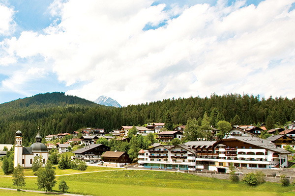 HOTEL ST. PETER DE LUXE - Seefeld Benessere nel tipico stile alpino
