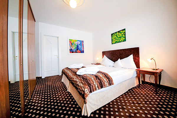 HOTEL ST. PETER DE LUXE - Seefeld Benessere nel tipico stile alpino