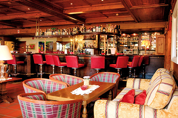 HOTEL ST. PETER DE LUXE - Seefeld Benessere nel tipico stile alpino