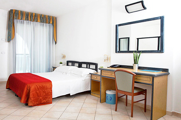 HOTEL PARCO DEI PRINCIPI - Giulianova Last Minute: ultime camere!