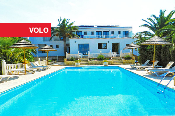 ATLANTIS CLUB LAGO DORADO - Formentera - Es Pujols Tipico stile mediterraneo, con mare cristallino