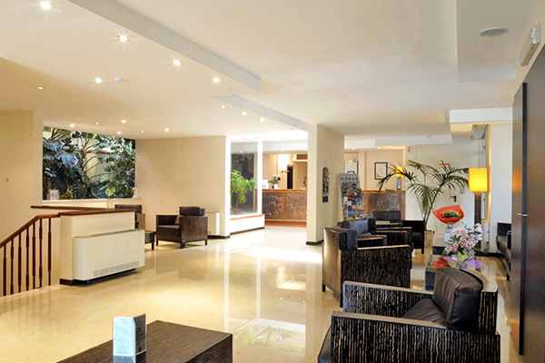 SUITE HOTEL NYALA - Sanremo In un giardino di palme secolari