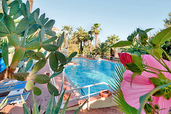 SUITE HOTEL NYALA - Sanremo In un giardino di palme secolari