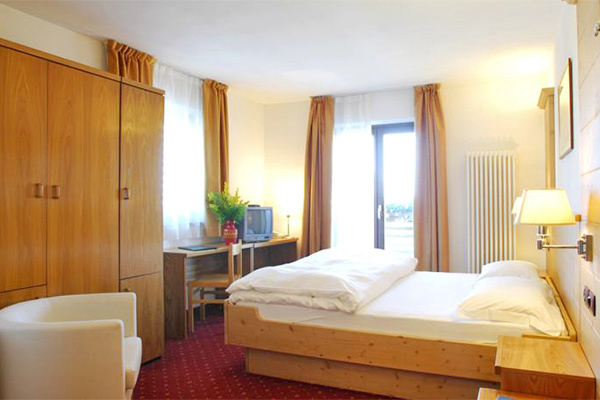 HOTEL CHALET CAMINETTO 3* - Monte Bondone (TN) Ottimo rapporto qualità-prezzo