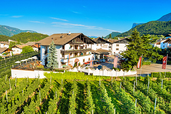 MONDI-HOLIDAY GENUSSHOTEL TIROLENSIS - Tesimo Weekend 4* in 440 mq di wellness