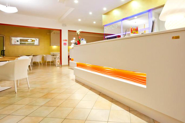HOTEL CA D'ORO 3* - Caorle (VE) Direttamente sul mare