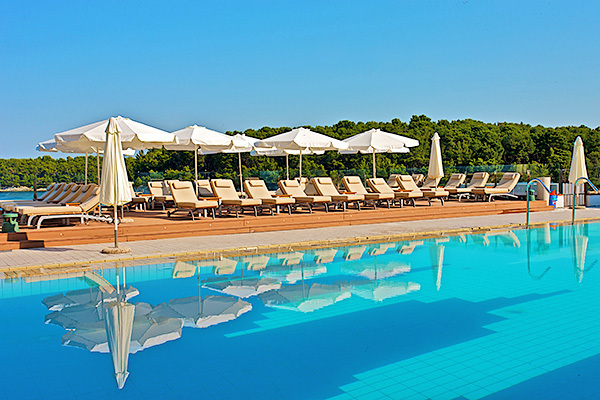 SPLENDID RESORT - Pola Sul mare, a 4 km dal centro di Pola