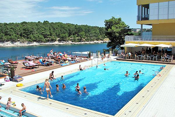 SPLENDID RESORT - Pola Sul mare, a 4 km dal centro di Pola
