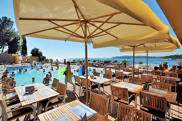 SPLENDID RESORT - Pola Sul mare, a 4 km dal centro di Pola