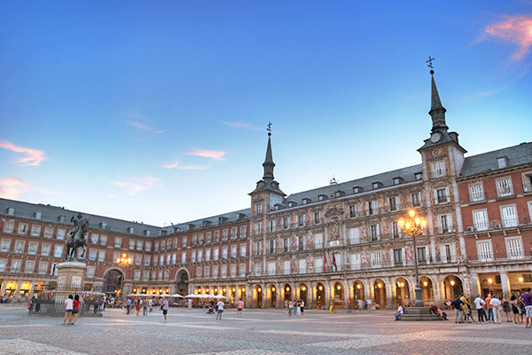 TOUR SPAGNA CLASSICA - Da Barcellona a Valencia Tour Amsterdam e Olanda, in pullman Gran Turismo