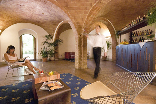 HOTEL RELAIS DELLA ROVERE - Colle di Val d'Elsa Atmosfera raffinata ed esclusiva nella citta' del Cristallo