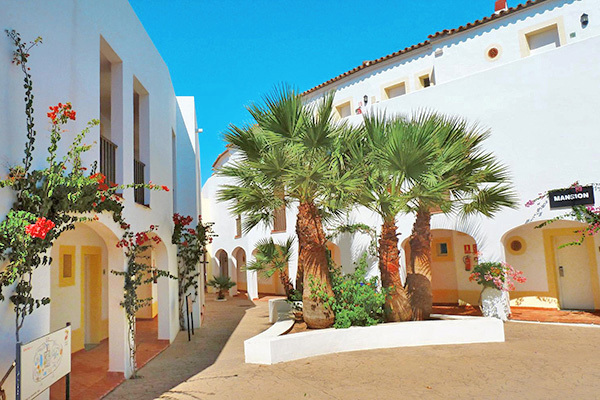 SETTEMARICLUB SOL FALCO’ - Cala'n Bosch Ideale per famiglie numerose