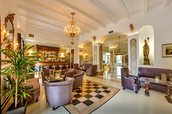 HOTEL MERANERHOF - Merano A 50 metri dalle Terme di Merano
