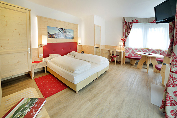 HOTEL ASTOR - Selva di Val Gardena Sport & relax in Val Gardena