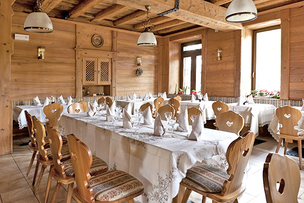 HOTEL STELLA DELLE ALPI 3*S - Ronzone (TN) Ambiente tipico e buona cucina
