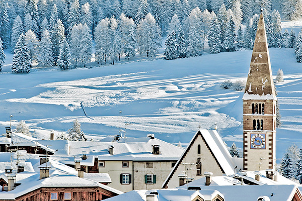 HOTEL CORONA - Carano A conduzione familiare, con vista panoramica