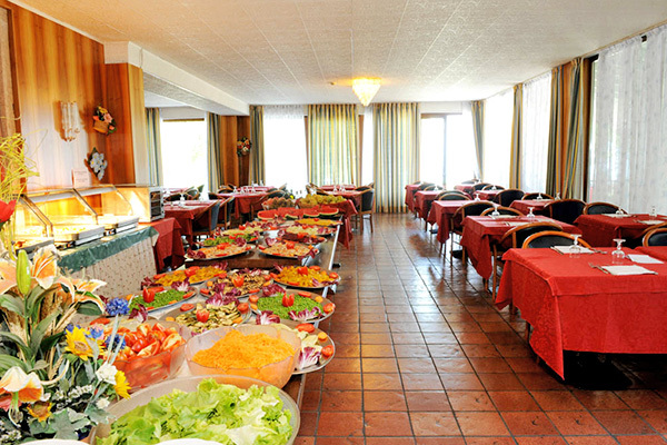 PARK HOTEL JOLANDA - San Zeno di Montagna Vacanza in famiglia sul Lago di Garda