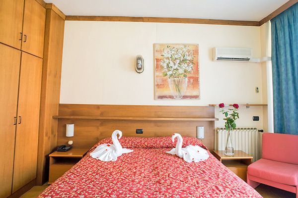 HOTEL ALFIERI - Sirmione A pochi passi dal lago