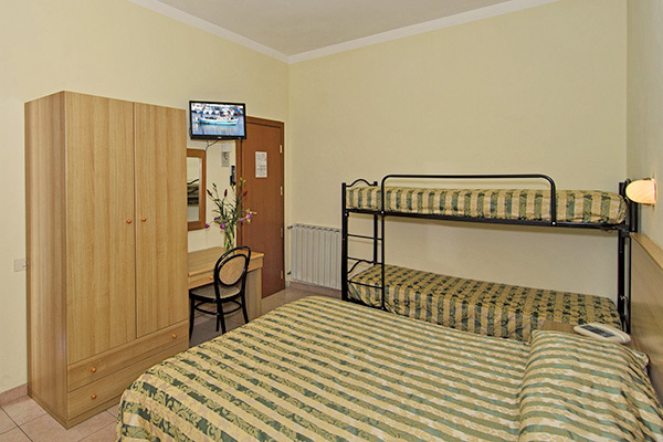 HOTEL NUOVO TIRRENO - Lido di Camaiore Sul lungomare della Versilia