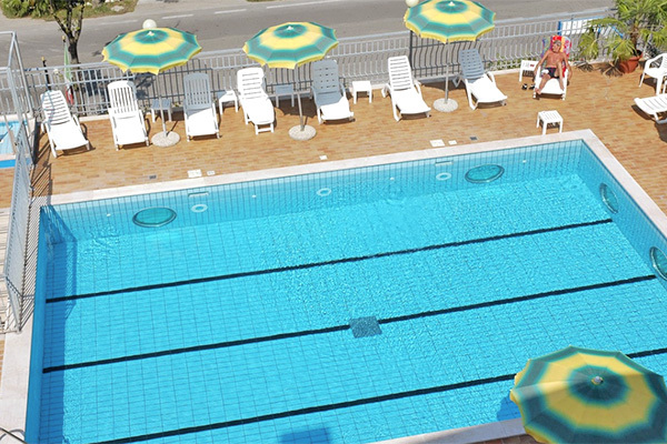 HOTEL OCEANIC - Lido di Jesolo A 50 metri dal mare, nel centro di Jesolo