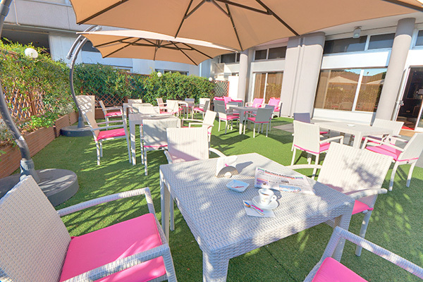 SENBHOTEL - Senigallia Direttamente sul lungomare
