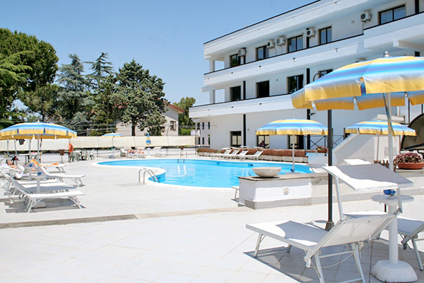 HOTEL CLORINDA - Capaccio Design hotel a Paestum