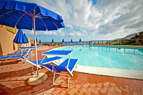 HOTEL COSTA PARADISO - Trinità d'Agultu e Vignola Panorama unico, a 700 metri dalla spiaggia di Li Cossi