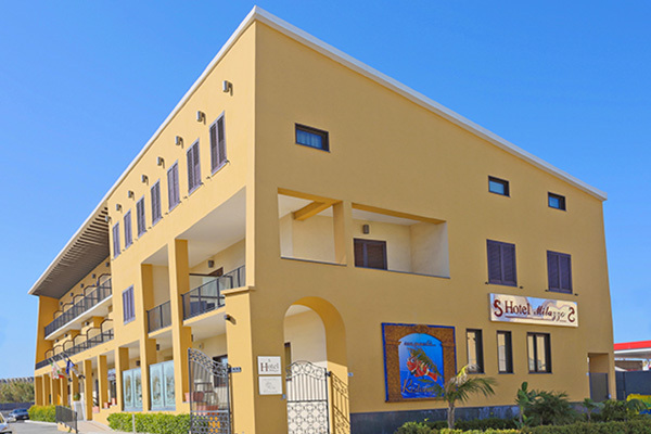 HOTEL MILAZZO - Milazzo Spettacolare 4* vista mare, sulla Baia di Taormina