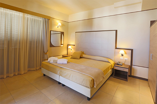 HOTEL MILAZZO - Milazzo Spettacolare 4* vista mare, sulla Baia di Taormina