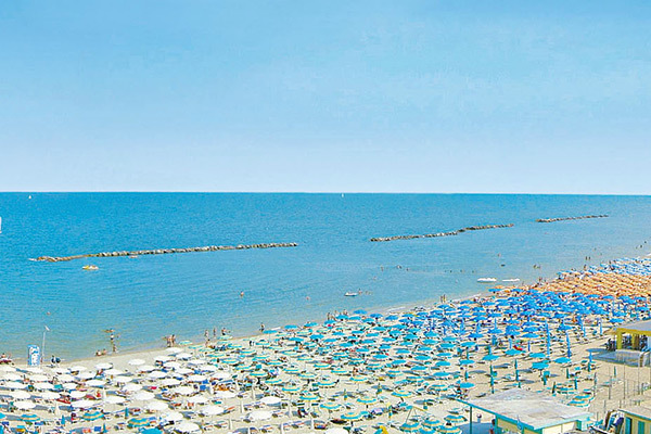 HOTEL MEDITERRANEO 3* - Lido di Savio (RA) Direttamente sul mare, ideale per famiglie